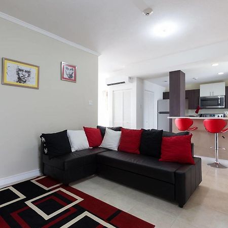 The Brompton'S Luxury Apartment Kingston Exterior photo